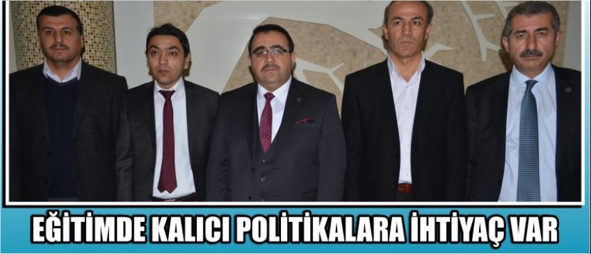 Eğitimde Kalıcı Politikalara İhtiyaç Var