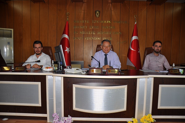 İMG Okullara Destek Verecek