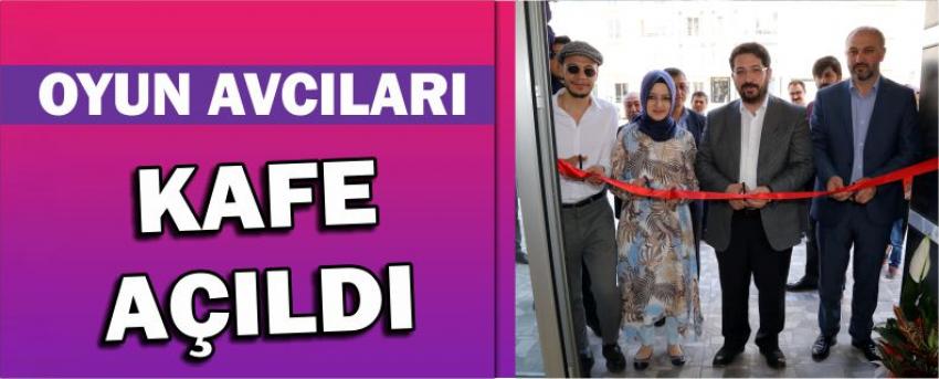 Oyun Avcıları Kafe Açıldı