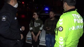 Kısıtlamayı Takmadı Alkollü Ve Tehditkar Gençler Polise Zor Anlar Yaşattı