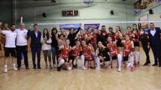 AKSARAY 1989 S.K KADIN VOLEYBOL TAKIMI LİG’E GALİBİYETLE BAŞLADI