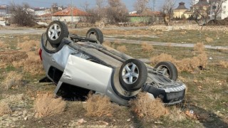 Fren Pedalına Sıkışan Paspas Kazaya Neden Oldu: 1 Yaralı