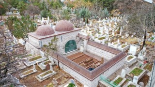 Türbe Restorasyonu Tamamlanıyor