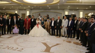 Belediye Başkanı Oğlunun Nikah Memurluğunu Yaptı