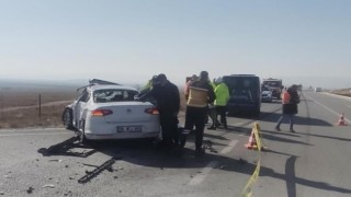 Konya- Aksaray Karayolunda Feci Kaza 2 Kişi Hayatını Kaybetti