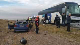 Şerit İhlali Kazayı Getirdi! Yolcu Otobüsü İle Kafa Kafaya Girdi