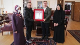 Vali Aydoğdu'dan Şehit Lokman Akçağlayan'ın Ailesine "Şehadet Belgesi"