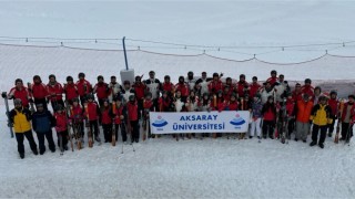 ASÜ'lü Öğrenciler, Temel Kayak Eğitimi İçin Erciyes’te 