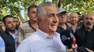 “Hemşehrilerimiz Bize Sahip Çıktı, Oynanan Oyunu Bozdu Ve Üç Hilali Belediye Çatısına Astı”