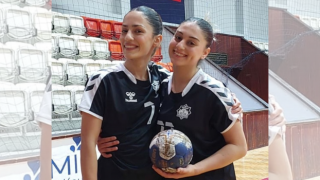 İzmir maçında İlayda ve Esra maça damga vurdu