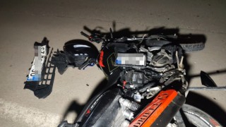 Ticari Araç ile Motosiklet Çarpıştı: 2 Yaralı