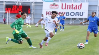 AKSARAYSPOR İÇ SAHADA PARLADI, DEPLASMANDA TÖKEZLEDİ