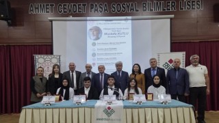 Genç panelistler Mustafa Kutlu'yu anlattı