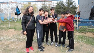 Minikler ve küçükler spor tırmanışı birincileri belli oldu