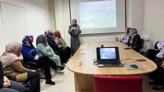 Sağlık personeline hasta hakları anlatıldı