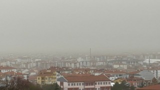 TOZ BULUTU AKSARAY’I ETKİSİ ALTINA ALDI