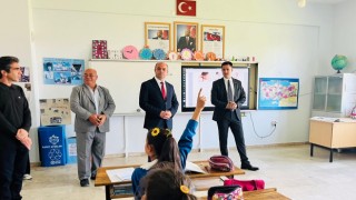Eskil Kaymakamı Soydaş yayla okullarına çıkarma yaptı