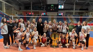 Genç kızlarda voleybol birincisi belli oldu