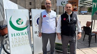 Hayrat İnsani Yardım Vakfı, hayırseverleri hayır çarşısına bekliyor