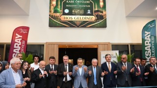 Kutsal emanetler sergisi açıldı