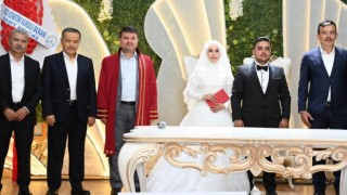 Siyaset ve iş dünyası bu düğünde buluştu 