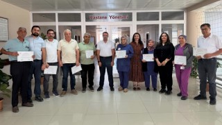 25 yılını sağlık hizmetine adayan çalışanlar onurlandırıldı