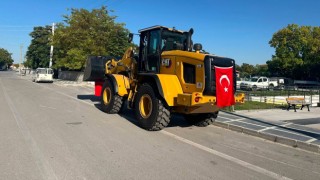 Eskil Belediyesi araç filosuna yeni iş makinesi kazandırdı