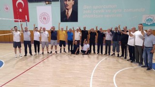 MHP Aksaray teşkilatı geleneksel voleybol etkinliğinde buluştu