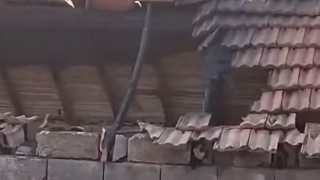 Yakılan otlar müştemilata sıçradı