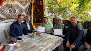 AK Parti Aksaray’dan hane ziyareti