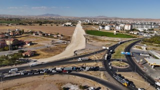 Aksaray’da dev yol projesinde sıcak asfalt başladı