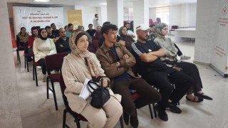 Evlilik hazırlığındaki gençler eğitim