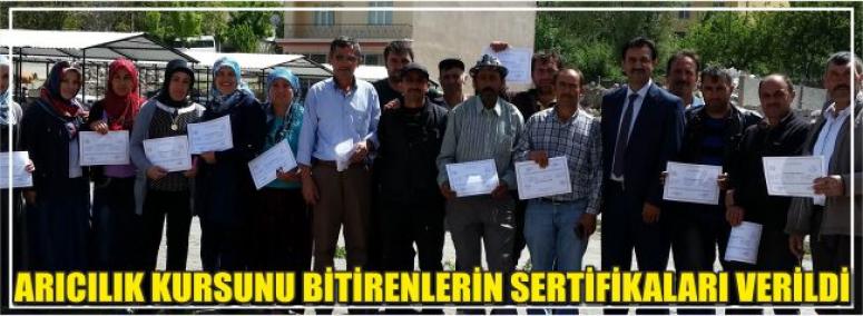 Arıcılık Kursunu Bitirenlerin Sertifikaları Verildi