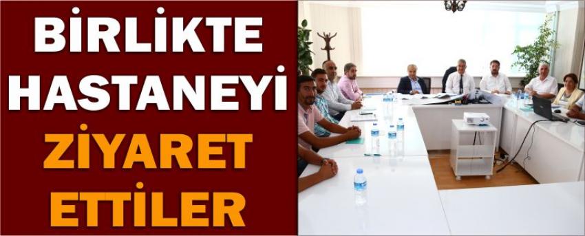 Birlikte Hastaneyi Ziyaret Ettiler