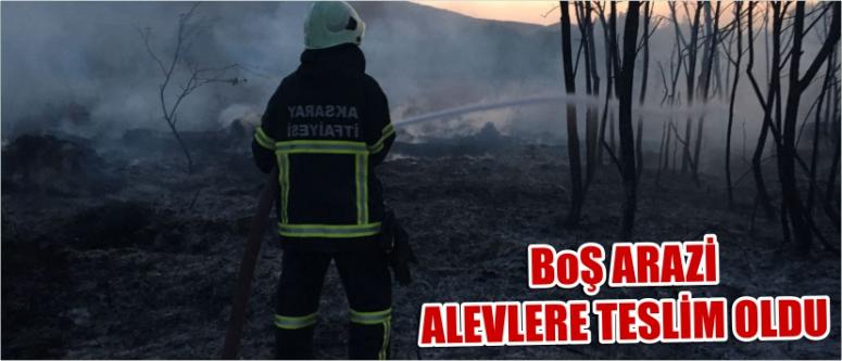 Boş Arazi Alevlere Teslim Oldu