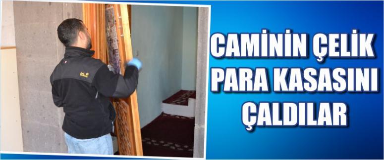 Caminin Çelik Para Kasasını Çaldılar