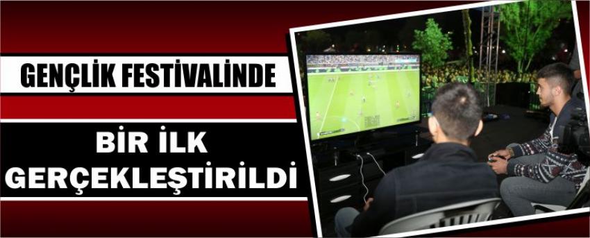 Gençlik Festivalinde Bir İlk Gerçekleştirildi