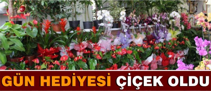 Gün Hediyesi Çiçek Oldu