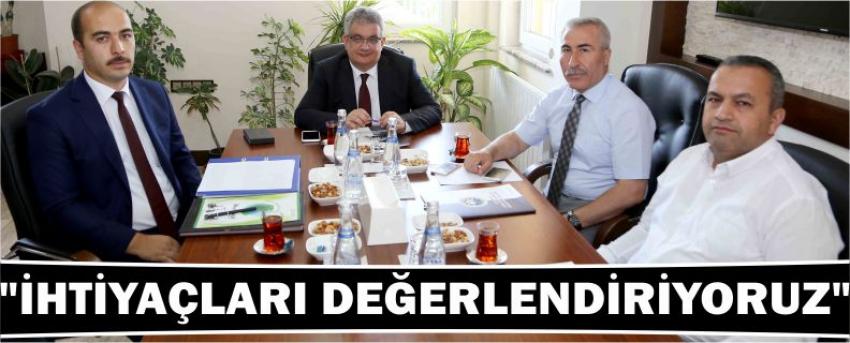 "​​İhtiyaçları Değerlendiriyoruz"​ 