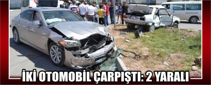 İki Otomobil Çarpıştı: 2 Yaralı
