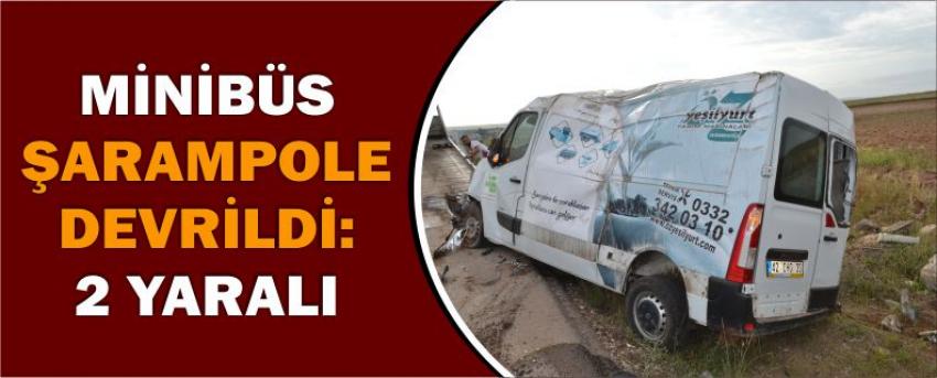 Minibüs Şarampole Devrildi: 2 Yaralı