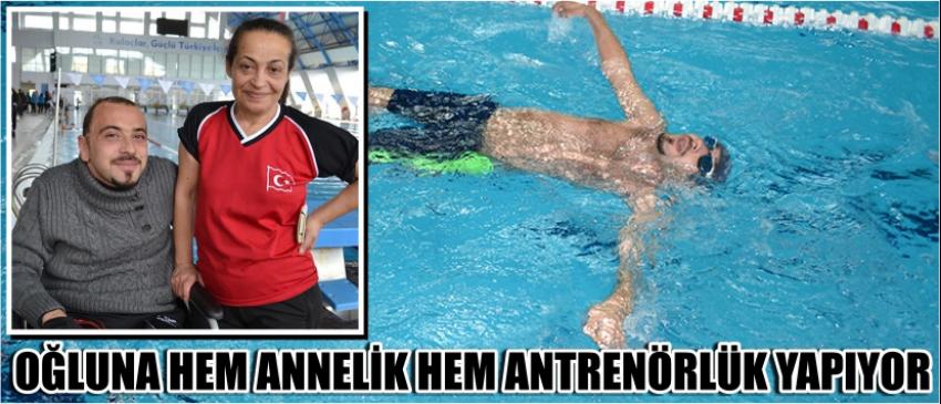 Oğluna Hem Annelik Hem Antrenörlük Yapıyor