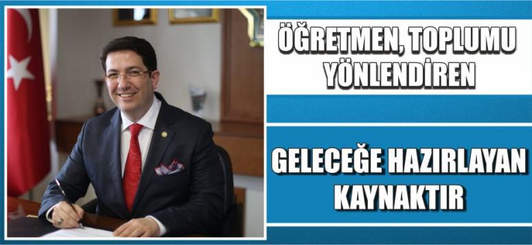 “Öğretmen, Toplumu Yönlendiren, Geleceğe Hazırlayan Kaynaktır”
