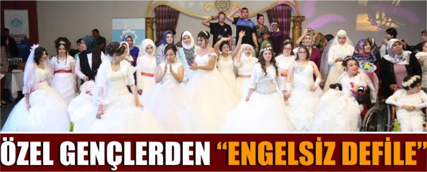 Özel Gençlerden “Engelsiz Defile”