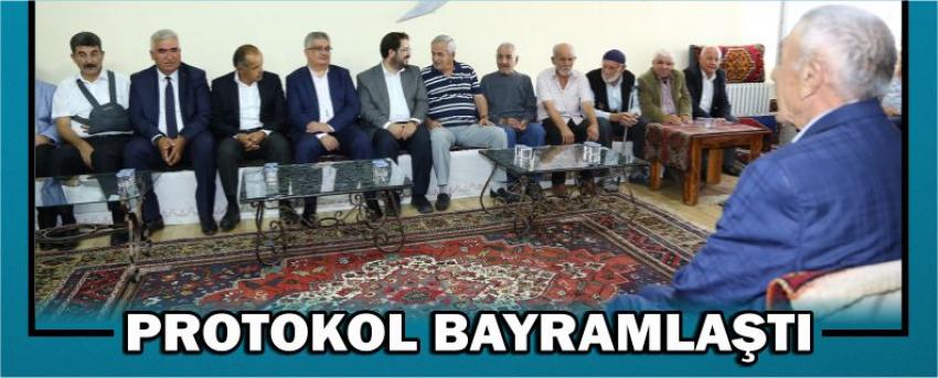 Protokol Bayramlaştı