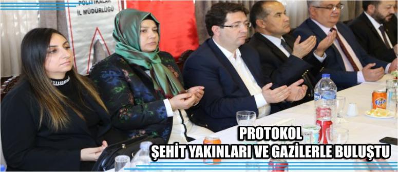 Protokol Şehit Yakınları Ve Gazilerle Buluştu
