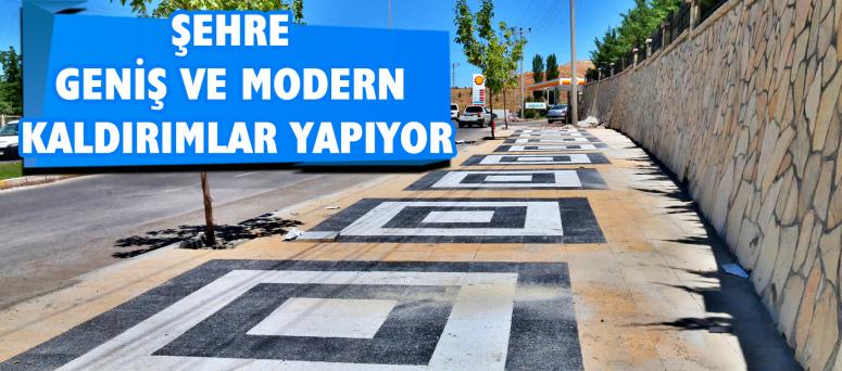 Şehre Geniş Ve Modern Kaldırımlar Yapıyor