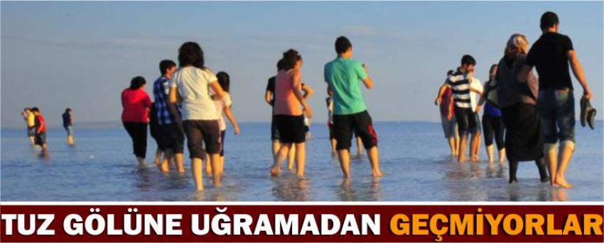 Tuz Gölüne Uğramadan Geçmiyorlar